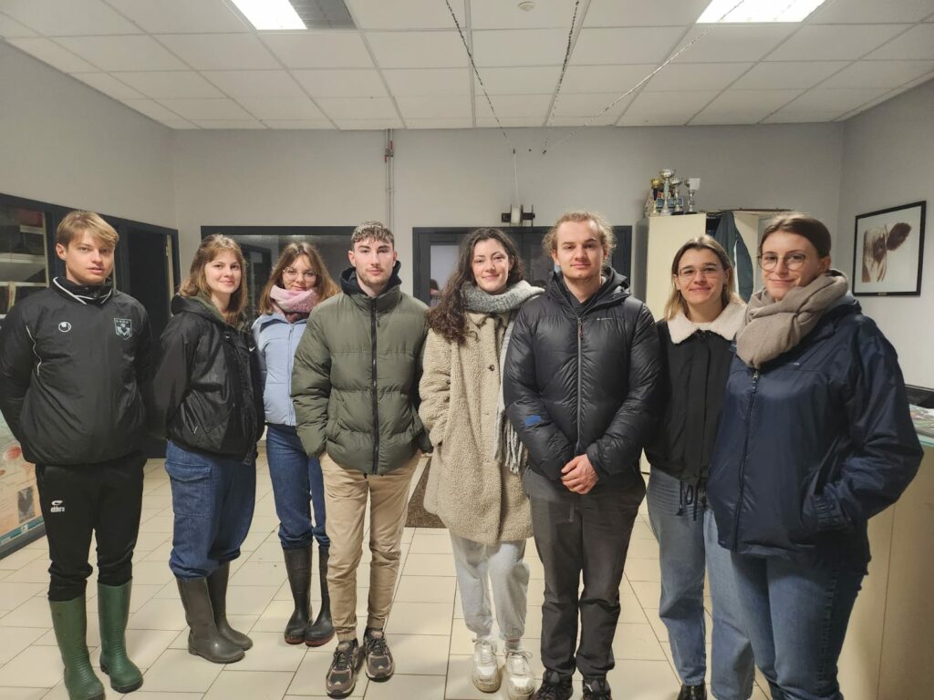 Les étudiants de 3ème année de l'IFMK venus sensibiliser les jeunes du Lycée Agricole de Sées au troubles musculosquelettiques.